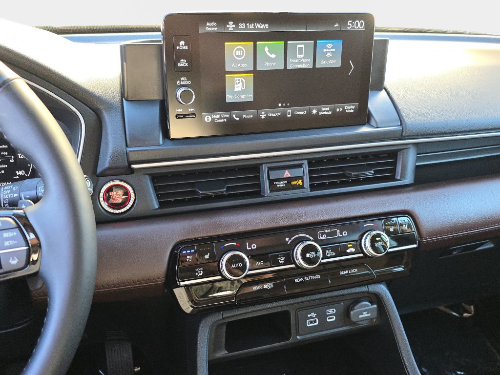 Used 2025 Honda Pilot Elite image 27