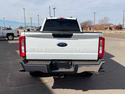 Used 2023 Ford F250 XLT w/ FX4 Off-Road Package AWD/4WD image 8