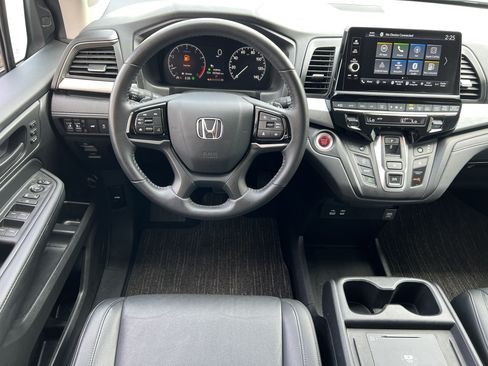 Used 2025 Honda Odyssey EX-L image 31