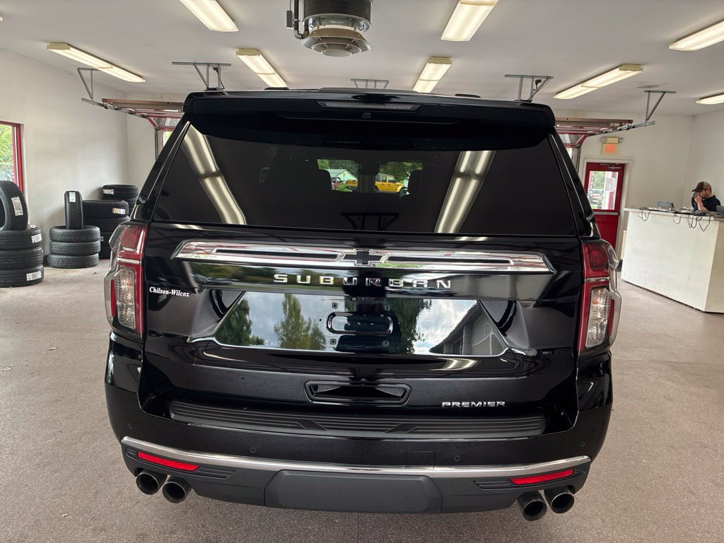 Used 2023 Chevrolet Suburban Premier w/ Premium Package 2 AWD/4WD image 39