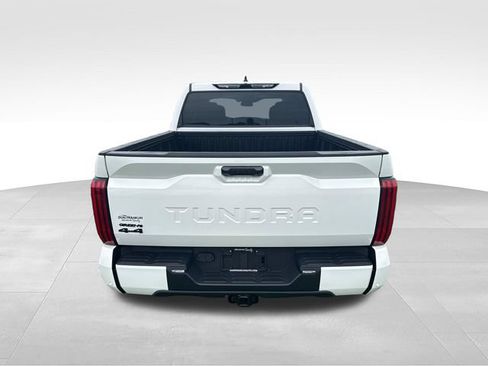 Used 2023 Toyota Tundra SR5 w/ SR5 Convenience Package AWD/4WD image 4