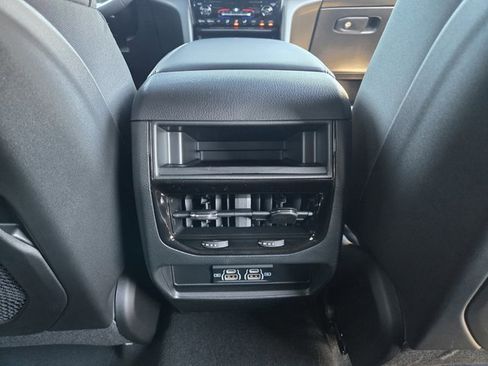 New 2025 Jeep Grand Cherokee Laredo X image 28