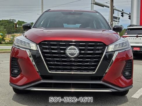 Certified 2021 Nissan Kicks SR FWD image 2