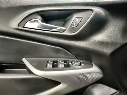 Used 2024 Chevrolet Trax RS image 14