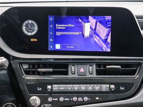 Certified 2025 Lexus ES 350 w/ Accessory Package (Z2) FWD image 15