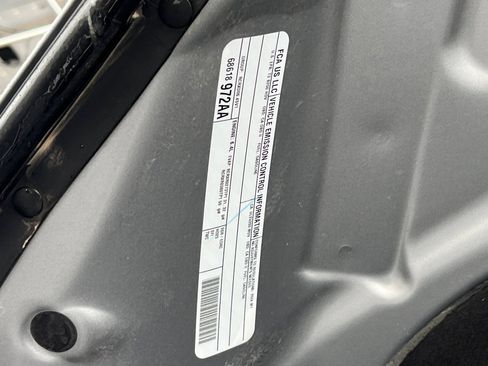 Used 2024 RAM 2500 Big Horn AWD/4WD image 38
