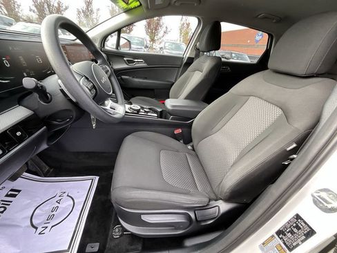 Used 2023 Kia Sportage LX image 39