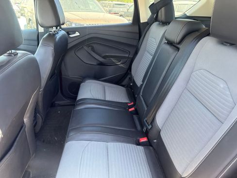 Used 2017 Ford Escape Titanium FWD image 17
