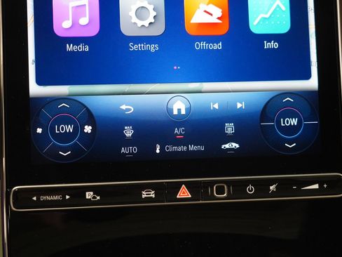 Certified 2026 Mercedes-Benz GLC 300 4MATIC image 25