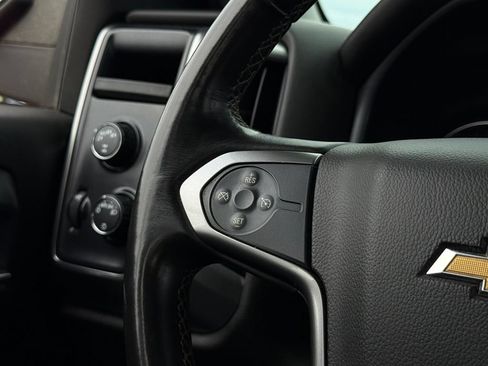 Used 2018 Chevrolet Silverado 1500 LT AWD/4WD image 8