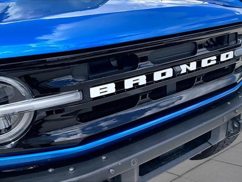 Used 2022 Ford Bronco Outer Banks AWD/4WD image 28