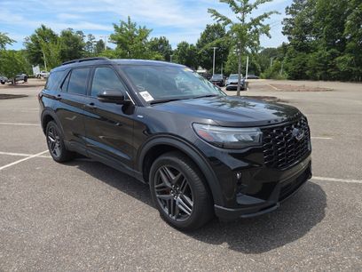 Used 2025 Ford Explorer ST-Line w/ ST-Line Street Pack