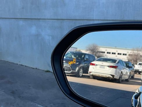 Used 2025 Toyota Camry LE image 19