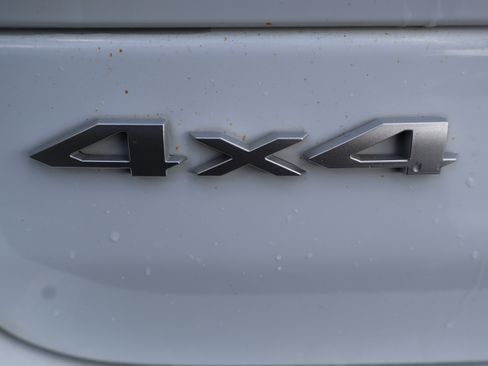 Used 2024 Jeep Grand Cherokee Overland AWD/4WD image 54
