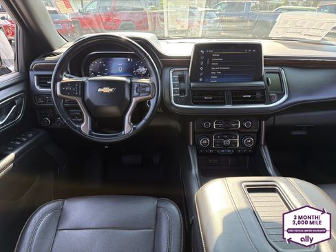 Used 2023 Chevrolet Suburban High Country AWD/4WD image 13