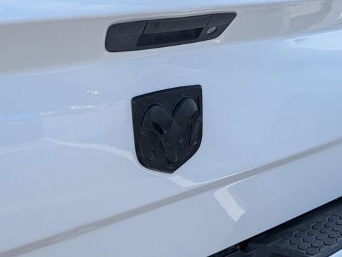 Used 2017 RAM 1500 Express w/ Express Value Package RWD image 14