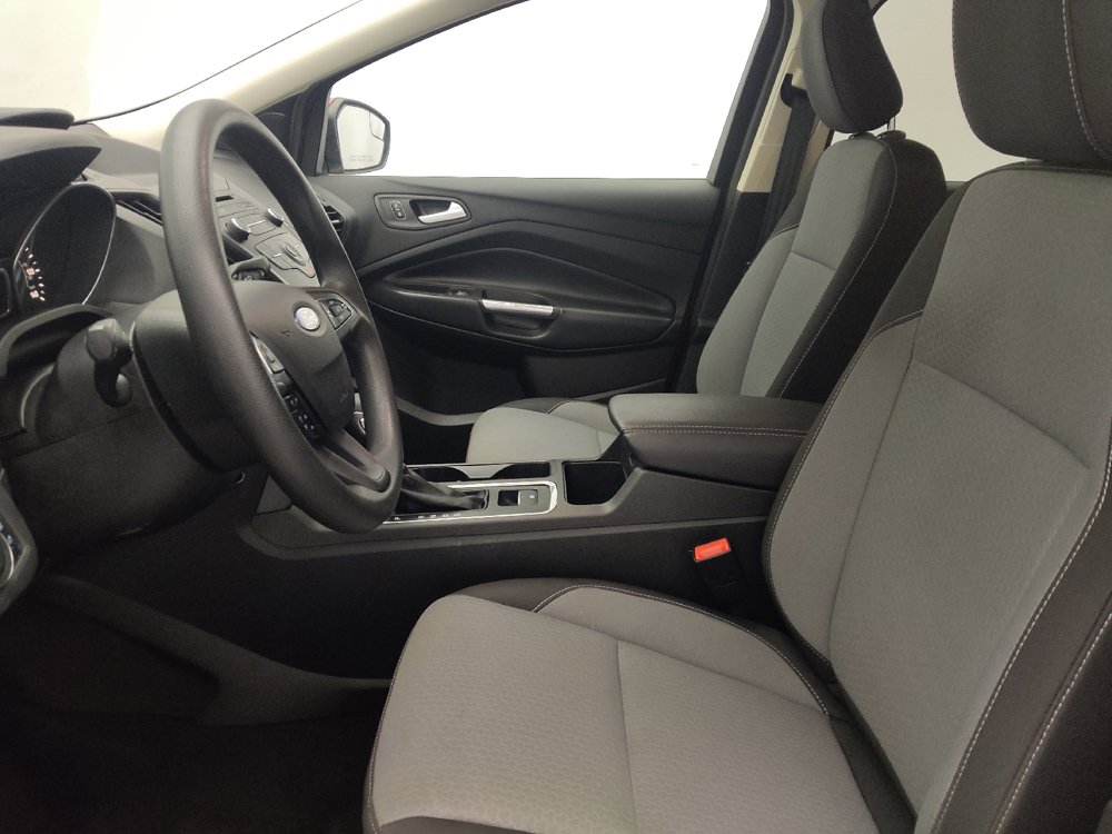 Used 2018 Ford Escape SE FWD image 17