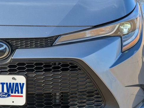 Used 2021 Toyota Corolla LE image 9