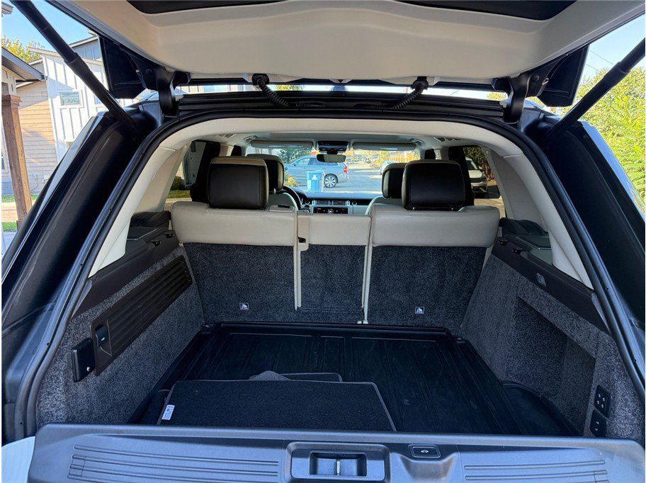 Used 2018 Land Rover Range Rover HSE AWD/4WD image 48