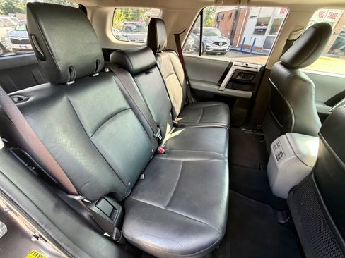 Used 2011 Toyota 4Runner SR5 w/ Premium Pkg w/Leather AWD/4WD image 10