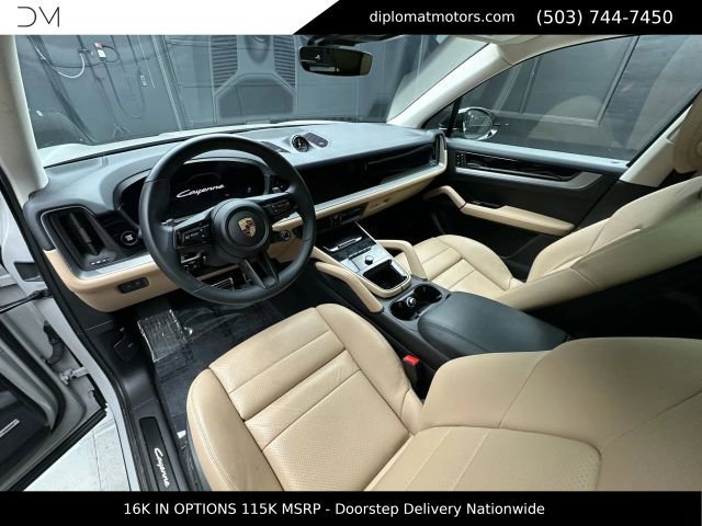 Used 2025 Porsche Cayenne E-Hybrid AWD/4WD image 17