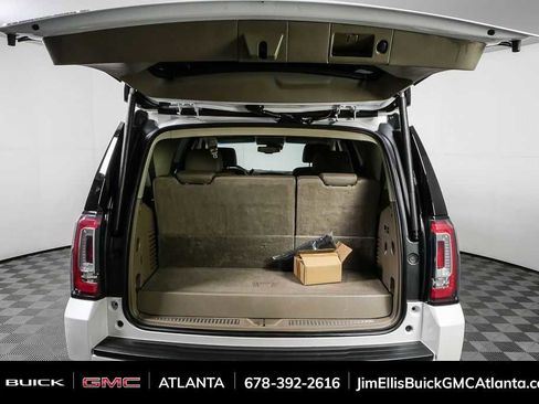 Used 2016 GMC Yukon SLT w/ Open Road Package image 32