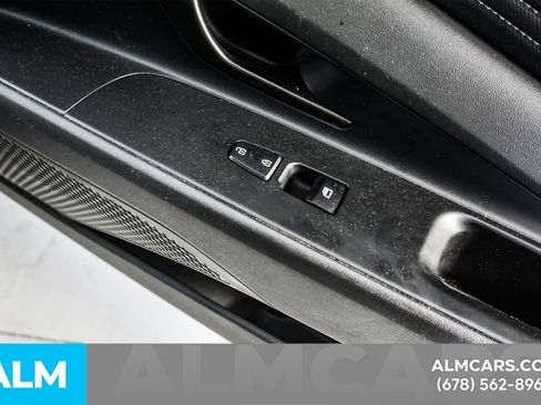 Used 2025 Hyundai Elantra Sport image 41