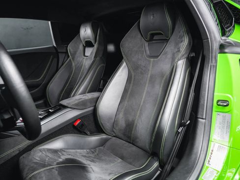 Used 2015 Lamborghini Huracan LP 610-4 image 40