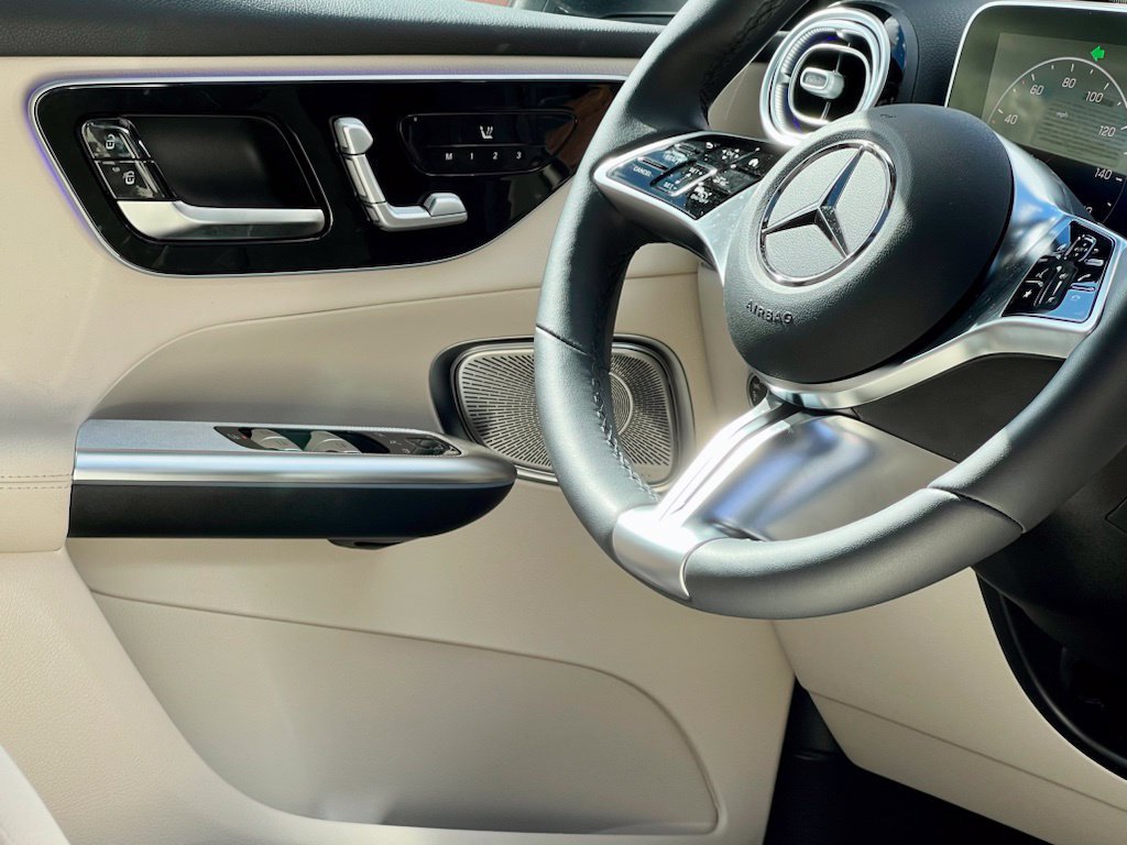 Certified 2026 Mercedes-Benz GLC 300 4MATIC image 9