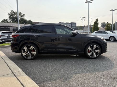 New 2026 Audi SQ5 Premium Plus AWD/4WD image 6