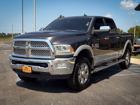 Used 2016 RAM 2500 Laramie w/ Protection Group AWD/4WD image 17