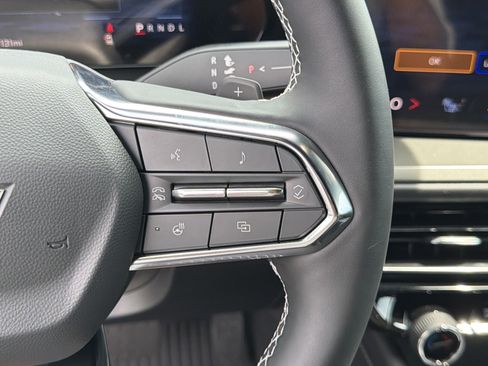 New 2026 Chevrolet Traverse LT w/ Midnight/Sport Edition FWD image 25