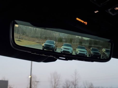 Used 2026 Land Rover Defender 110 X-Dynamic SE image 22