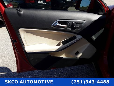 Used 2017 Mercedes-Benz GLA 250 image 12