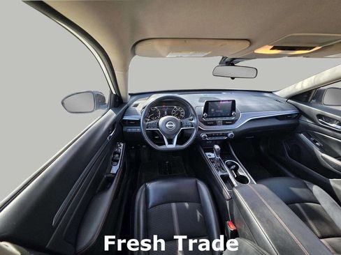 Used 2024 Nissan Altima 2.5 SR image 11