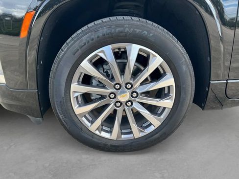 Certified 2023 Chevrolet Traverse Premier FWD image 10