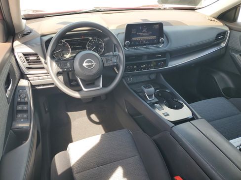 Certified 2023 Nissan Rogue SV image 15