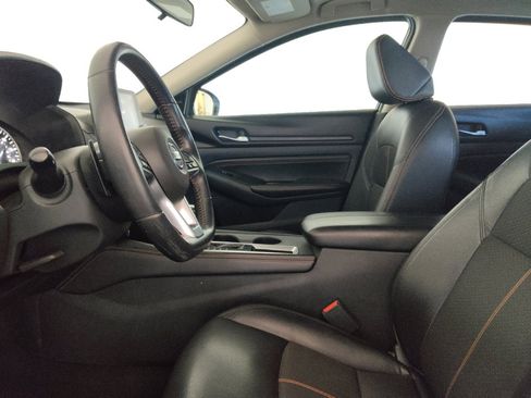 Used 2020 Nissan Altima 2.5 SR w/ Premium Package FWD image 17