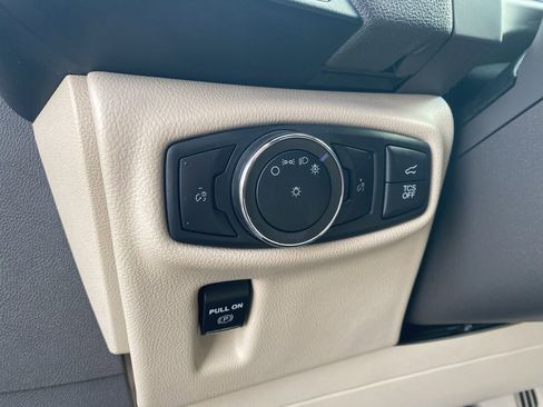 Used 2020 Lincoln Nautilus FWD w/ Equipment Group 101A image 14