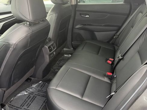 Certified 2025 Nissan Murano SV AWD/4WD image 8