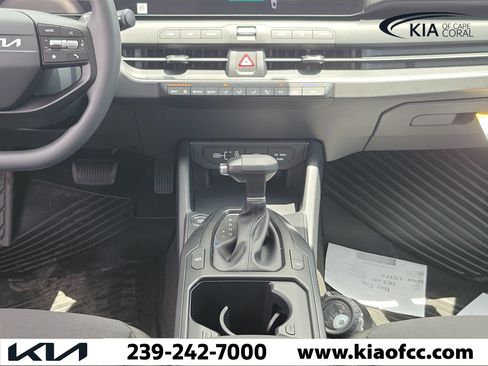 New 2026 Kia K4 FWD image 18