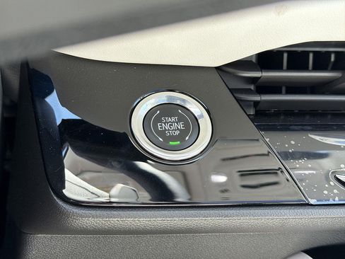 Used 2026 Buick Envision Avenir AWD/4WD image 16