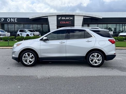 Used 2019 Chevrolet Equinox Premier FWD image 3