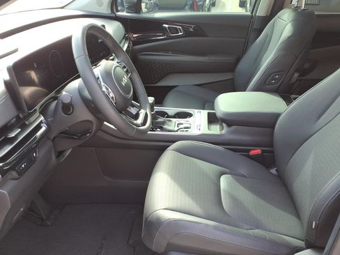 Used 2026 Kia Carnival SX Prestige FWD image 9