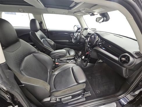 Used 2022 MINI Cooper S image 12