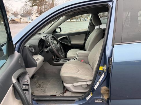 Used 2012 Toyota RAV4 4WD w/ Value Pkg image 9