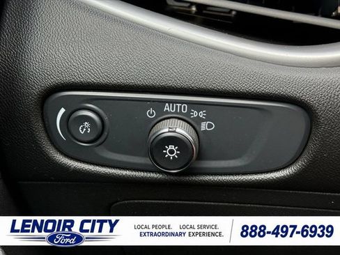 Used 2024 Chevrolet Malibu LT FWD image 19