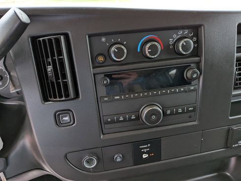 Used 2024 GMC Savana 2500 w/ Driver Convenience Package RWD image 24