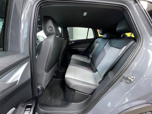 Used 2023 Volkswagen ID.4 Pro AWD/4WD image 20