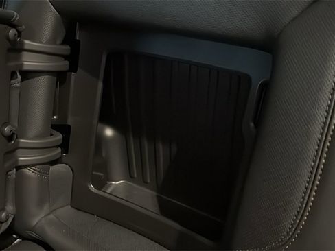 Used 2025 GMC Sierra 1500 AT4 w/ AT4 Premium Package image 19